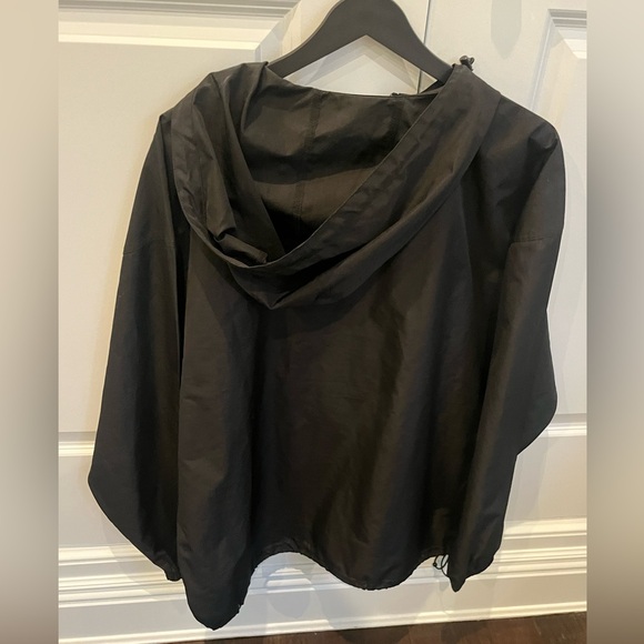 ￼GEORGIA BULLDOGS CHAMPION HOODED WINDBREAKER - Picture 4 of 6